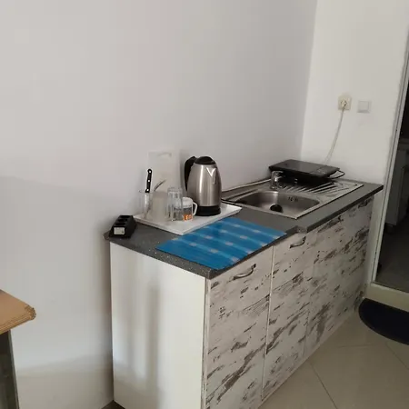 партерни студия без обособен балкон ул т светослав 5 и ул българия Apartament Gmina Pomorie
