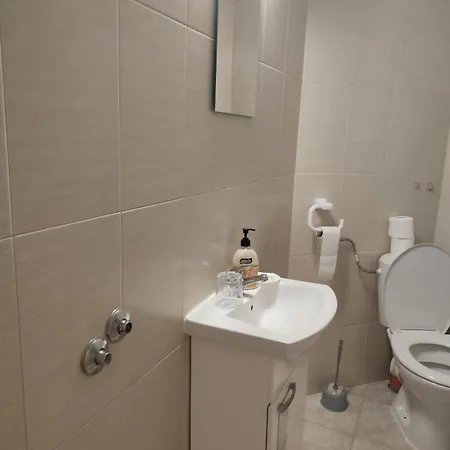 Apartament партерни студия без обособен балкон ул т светослав 5 и ул българия Gmina Pomorie