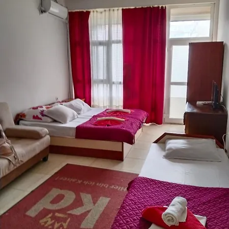 Apartament партерни студия без обособен балкон ул българия